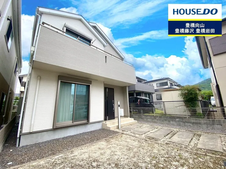 04700886exterior1L