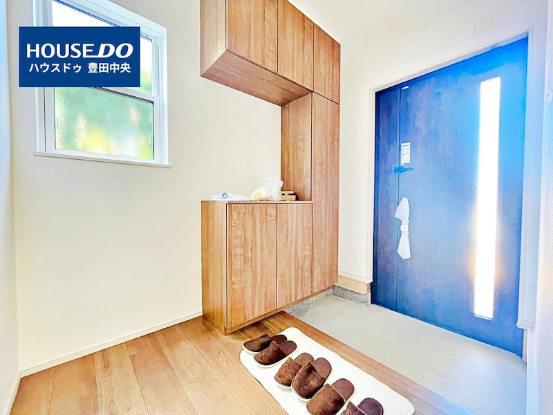 03342505exterior4L