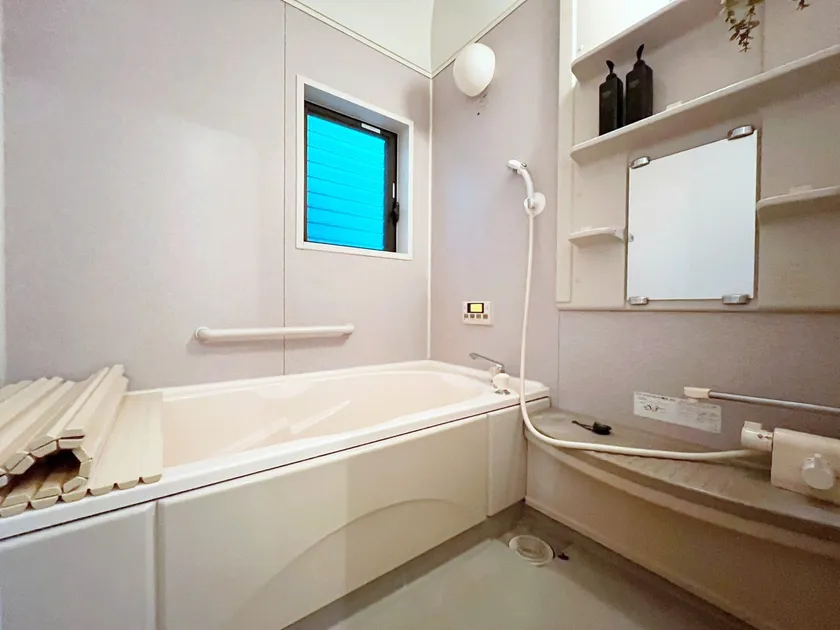 03446818exterior15L