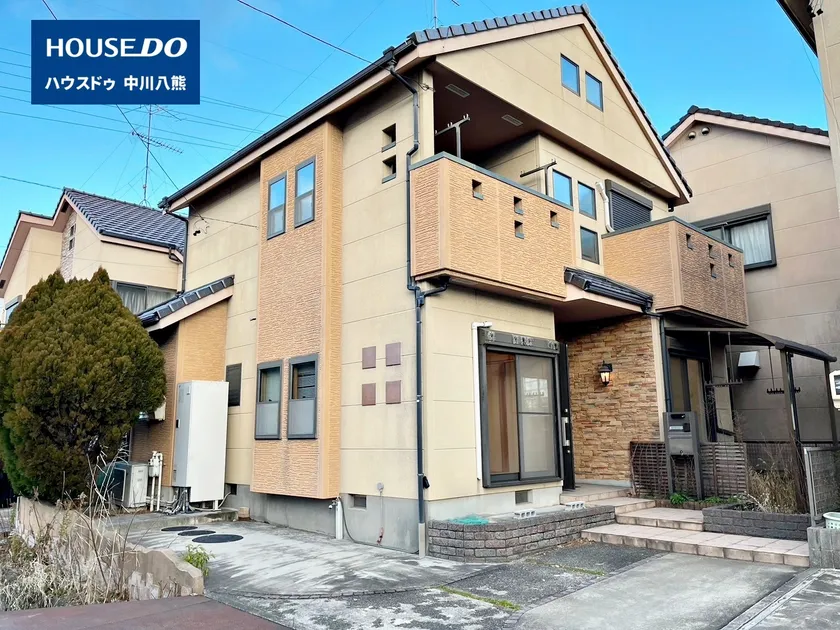 03446818exterior1L
