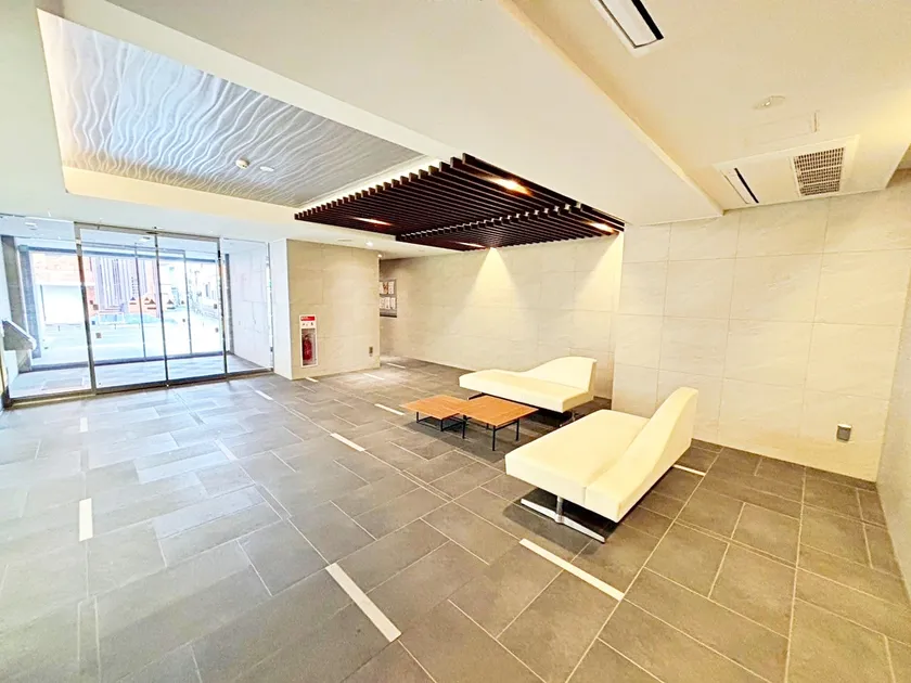 04174090exterior17L