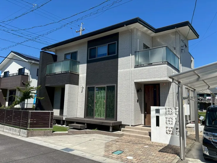 04392640exterior2L